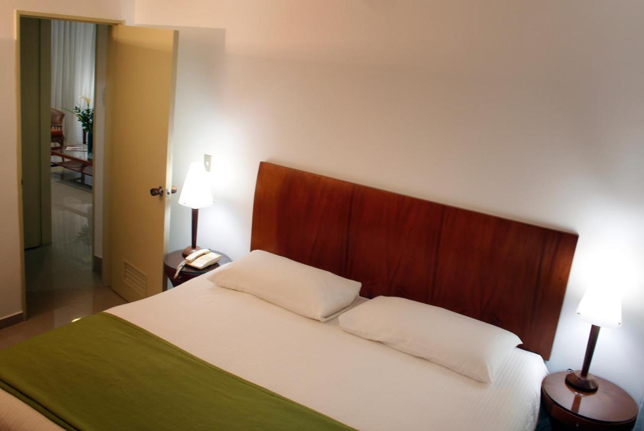 Hotel Altamira Suites Caracas Luaran gambar