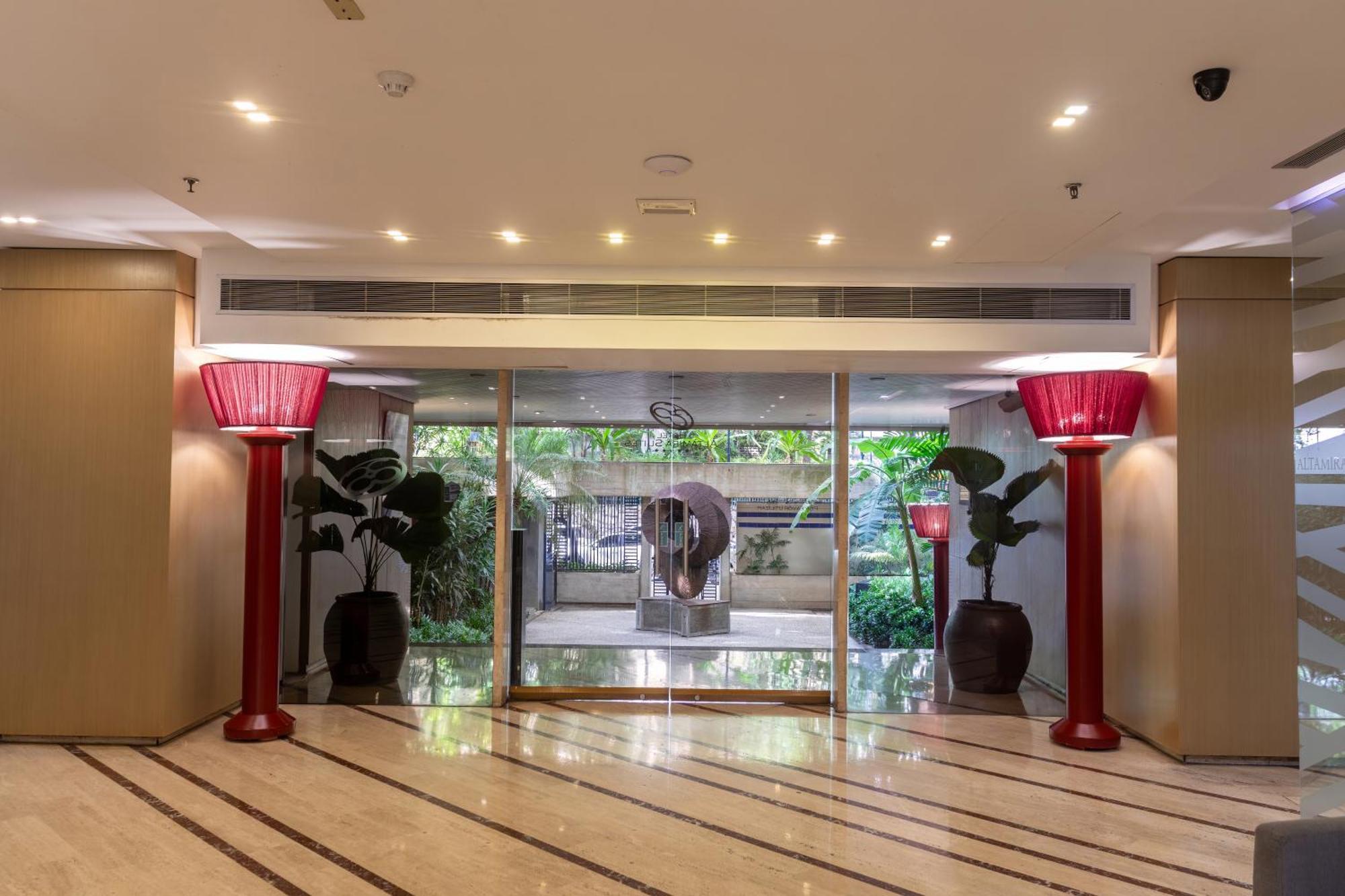 Hotel Altamira Suites Caracas Luaran gambar