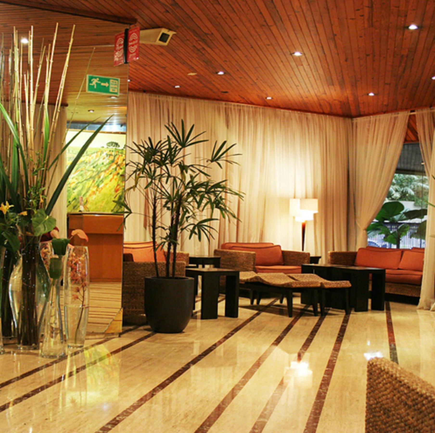 Hotel Altamira Suites Caracas Luaran gambar